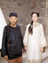 健康家庭的组织方式影片的结尾，喻言在家人支持下踏上追梦之旅，一家人欢笑着在高铁站送别。